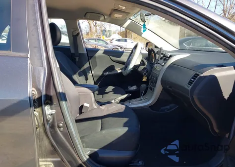 2010 Toyota Corolla S z USA, uszkodzony, nr VIN 1NXBU4EE7AZ226311